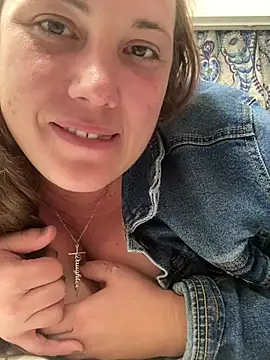 Snapshot of bjayburn chatting on January 2025 11:38:02 PM bjayburn online show from January 2025 11:38:02 PM