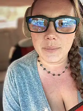 Snapshot of bjayburn chatting on February 2025 05:51:02 AM bjayburn online show from February 2025 05:51:02 AM