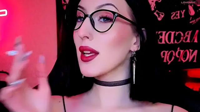 Snapshot of Miss_Alice__ chatting on May 2026 11:52:02 PM Miss Alice online show from May 2026 11:52:02 PM