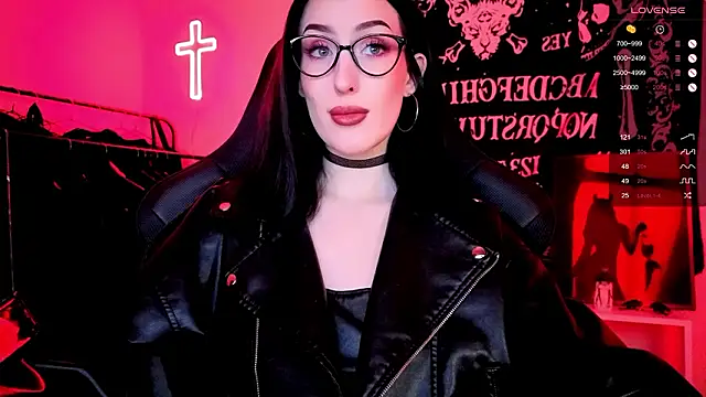 Miss Alice   online show from February 2026 11:45:01 PM