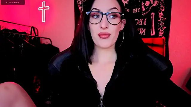 Snapshot of Miss_Alice__ chatting on May 2026 03:01:02 AM Miss Alice online show from May 2026 03:01:02 AM