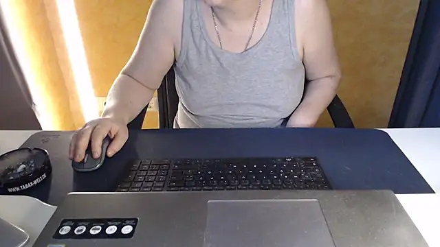 Sweet Phoenix online show from June 2026 06:07:01 AM