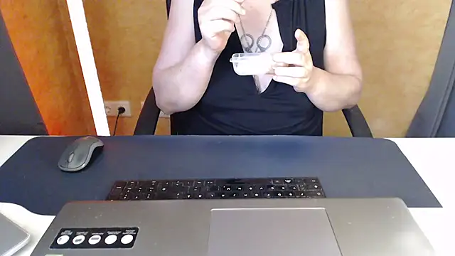 Sweet Phoenix online show from June 2026 12:22:01 PM