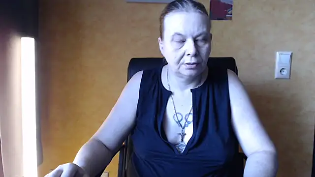 Sweet Phoenix online show from September 2025 05:58:01 AM