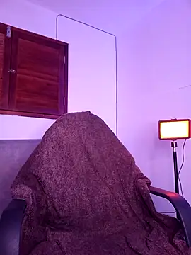 Joylopez fit online show from November 2025 03:27:02 PM