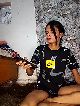 Snapshot of Enna_Zarza_ chatting on October 2025 06:14:01 AM Enna Zarza  online show from October 2025 06:14:01 AM