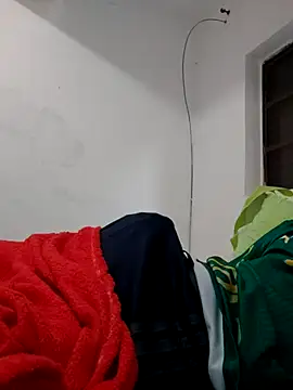 fredfgr online show from April 2026 08:33:01 PM