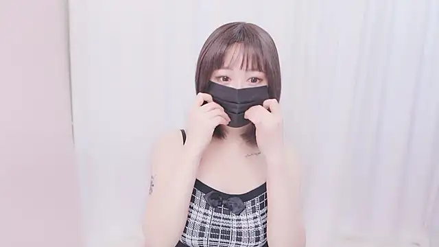 Snapshot of rosepink77 chatting on February 2025 05:14:01 PM rosepink77 online show from February 2025 05:14:01 PM