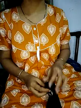 Snapshot of lovelygirl4567 chatting on March 2025 03:20:02 PM lovelygirl4567 online show from March 2025 03:20:02 PM