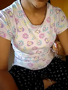 Snapshot of lovelygirl4567 chatting on March 2025 05:39:01 AM lovelygirl4567 online show from March 2025 05:39:01 AM
