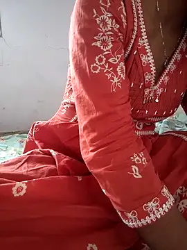 lovelygirl4567 online show from April 2026 05:03:01 AM