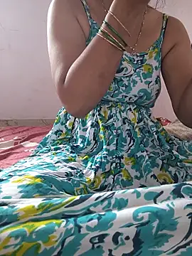 lovelygirl4567 online show from May 2026 06:10:01 AM