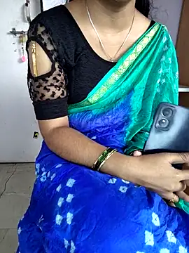 lovelygirl4567 online show from February 2026 05:36:02 AM