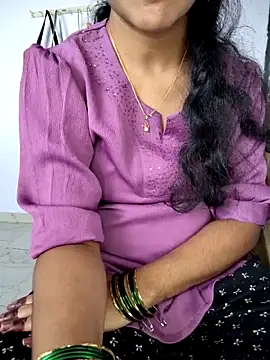 lovelygirl4567 online show from December 2025 05:46:02 AM