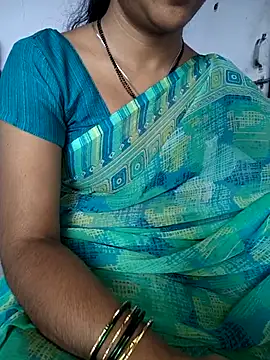 lovelygirl4567 online show from January 2026 06:18:01 AM