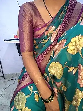 lovelygirl4567 online show from January 2026 05:09:02 PM