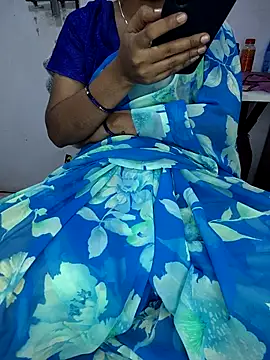 lovelygirl4567 online show from February 2026 05:02:02 PM