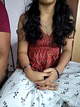 lovelygirl4567 online show from February 2026 04:47:01 AM