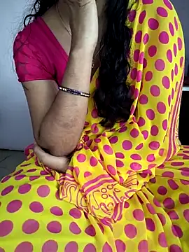 lovelygirl4567 online show from February 2026 05:51:02 AM