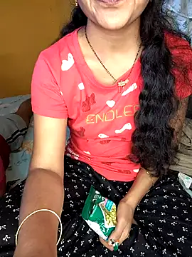Snapshot of lovelygirl4567 chatting on October 2025 08:37:02 AM lovelygirl4567 online show from October 2025 08:37:02 AM