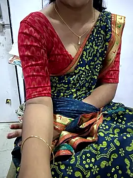 lovelygirl4567 online show from October 2025 05:34:01 PM