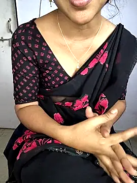 lovelygirl4567 online show from November 2025 06:25:02 AM