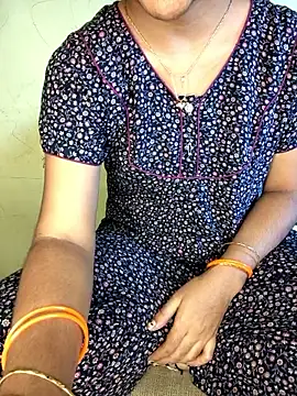 Snapshot of lovelygirl4567 chatting on October 2025 05:16:02 AM lovelygirl4567 online show from October 2025 05:16:02 AM