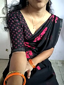 lovelygirl4567 online show from November 2025 05:00:02 AM