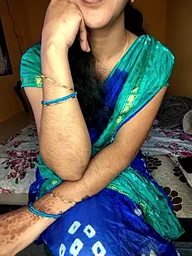 Snapshot of lovelygirl4567 chatting on October 2025 06:13:01 AM lovelygirl4567 online show from October 2025 06:13:01 AM