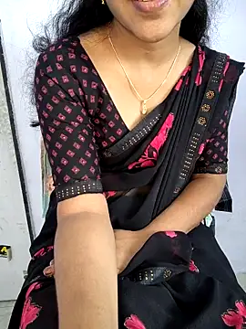 lovelygirl4567 online show from October 2025 07:53:02 AM