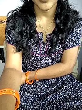 lovelygirl4567 online show from November 2025 05:30:02 AM