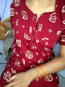 lovelygirl4567 online show from November 2025 04:24:01 PM