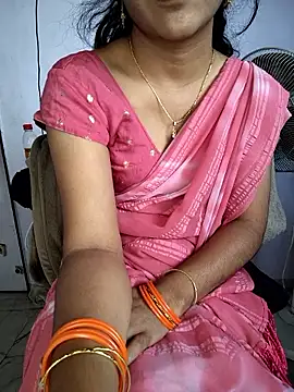 lovelygirl4567 online show from November 2025 04:18:01 AM