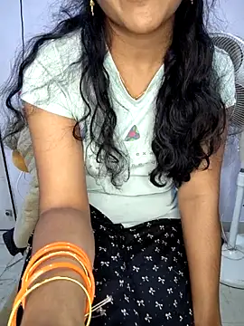 lovelygirl4567 online show from November 2025 04:12:01 PM