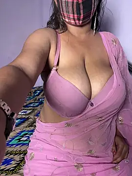 Snapshot of Lovely-Shivani chatting on June 2026 06:57:01 PM Lovely-Shivani online show from June 2026 06:57:01 PM