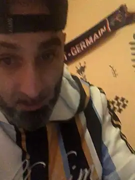josueswvillaA1 online show from November 2025 10:21:02 PM