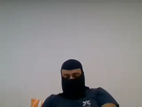 couple-tuga online show from November 2025 05:05:01 PM