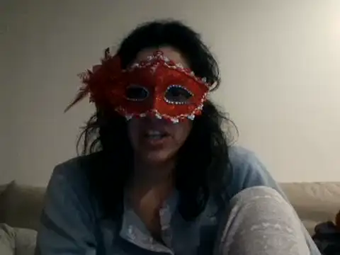 couple-tuga online show from February 2025 09:33:01 PM