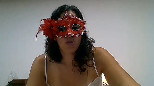 Snapshot of couple-tuga chatting on June 2026 10:53:02 PM couple-tuga online show from June 2026 10:53:02 PM