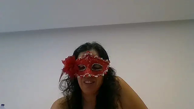 Snapshot of couple-tuga chatting on May 2026 09:49:01 AM couple-tuga online show from May 2026 09:49:01 AM