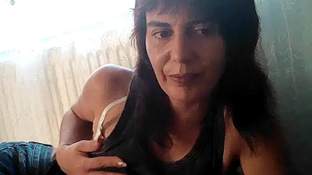 Snapshot of Amalia_Cori chatting on October 2025 12:02:01 PM Amalia Cori online show from October 2025 12:02:01 PM