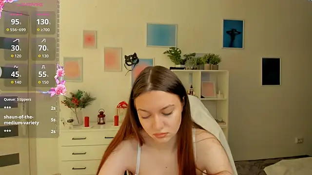 Snapshot of MiaVixxen chatting on November 2025 05:13:01 AM MiaVixxen online show from November 2025 05:13:01 AM