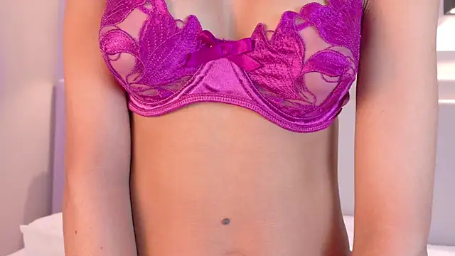 Snapshot of NaomiKlarc chatting on January 2025 12:46:02 PM NaomiKlarc online show from January 2025 12:46:02 PM