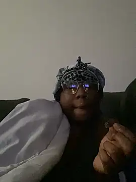 DamnBubbles online show from January 2025 01:11:01 PM