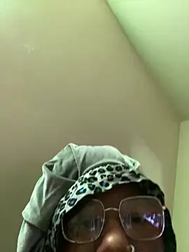 DamnBubbles online show from February 2026 03:39:02 AM