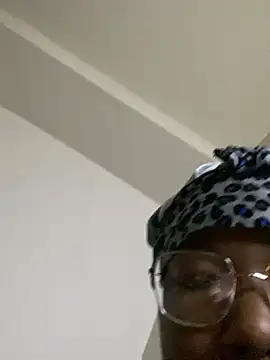 DamnBubbles online show from January 2025 10:34:01 PM