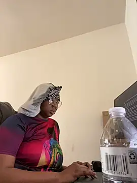 DamnBubbles online show from February 2025 06:13:02 PM