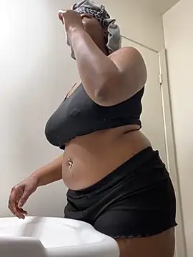 DamnBubbles online show from January 2025 04:28:01 PM