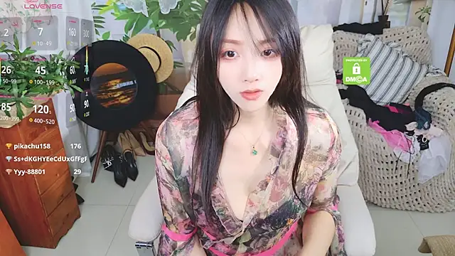 xiaotiantian-76 online show from April 2026 02:18:01 PM