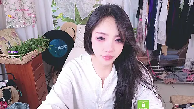 Snapshot of xiaotiantian-76 chatting on June 2026 02:40:01 PM xiaotiantian-76 online show from June 2026 02:40:01 PM